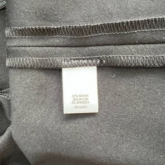 NWT Banana Republic Cross Back Sleeveless Black Ponte Dress, size 6 - Picture 8 of 11